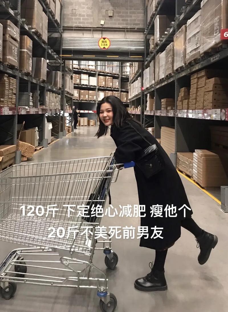 23岁小伙为女友两个月减肥50斤，女友不以为然让男友倍感失望