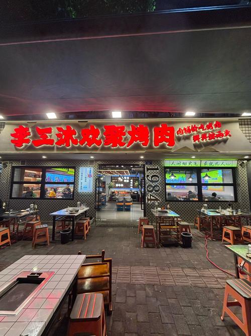 南岳大庙旁的神级烧烤！每晚人挤爆，老板傲娇：想吃只能到店