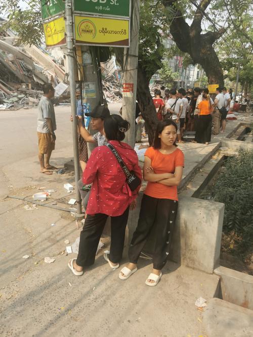 缅甸大地震发生后！泰国曼谷的街头现状，这次地震对泰影响很大啊