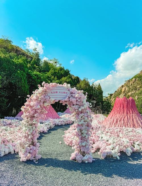 风车舞春风！九女峰沉浸式景区首届春山风车节启幕