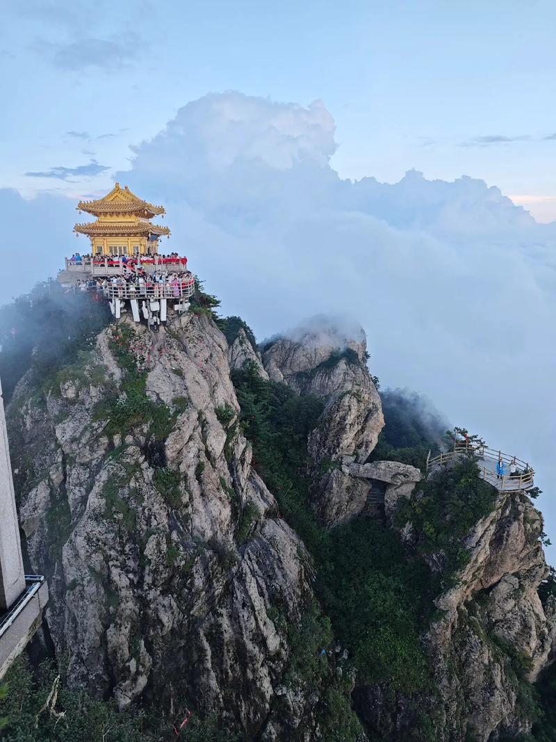 今日的老君山 老君山金顶 河南老君山攻略 老君山