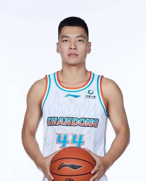 G1山东99-104不敌北控 球员评价：2人满分，3人及格，7人崩盘