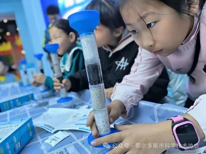 万盛科技馆开展世界节水日主题活动