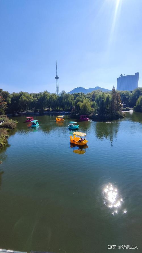 果然视频·好景山东|清晨济南泉城公园静谧迷人，如诗如画别样美