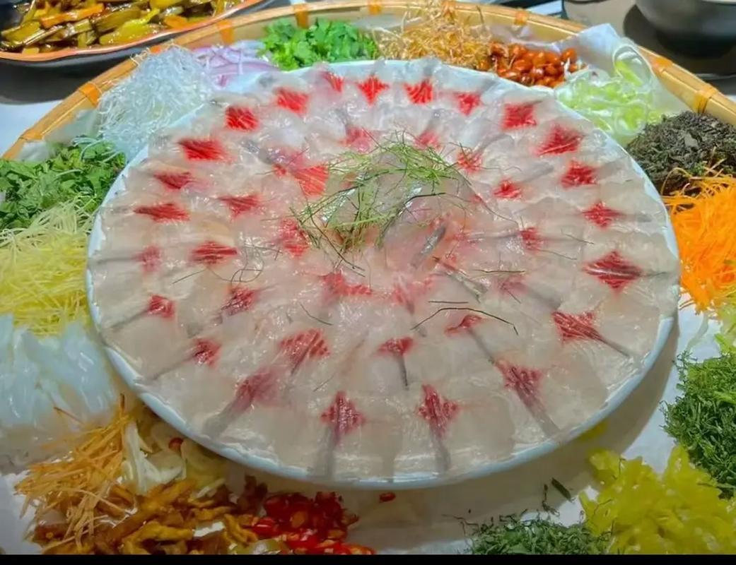 广西南宁横州市鱼生对比广东的鱼生，你更喜欢哪里的味道？