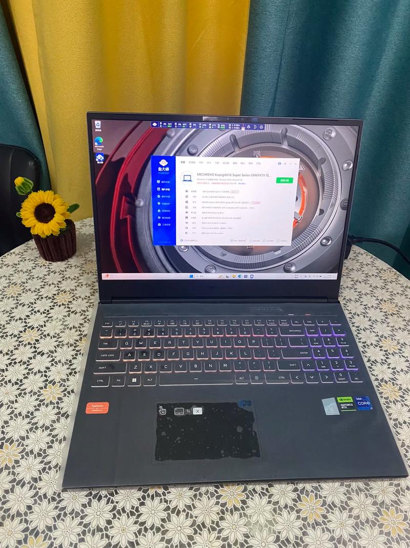 机械革命旷世 X Pro 开售：酷睿 i9-14900HX RTX 5070 Ti，国补价 8499 元