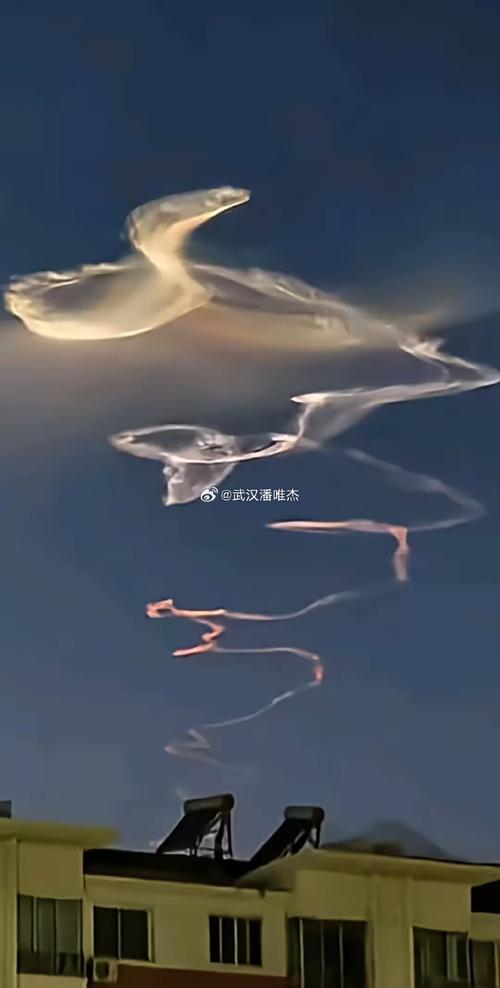 内蒙古再次出现诡异天象,砖家称是前兆，真的吗？