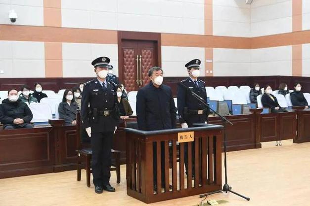 辽宁一县长今日落网 53岁 师范毕业 基层走出来的